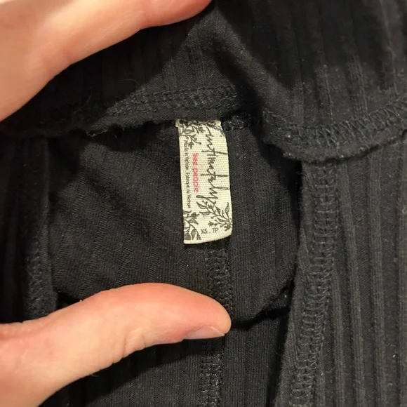 Free People Intimates Keyhole Mockneck long sleeve - Picture 4 of 6